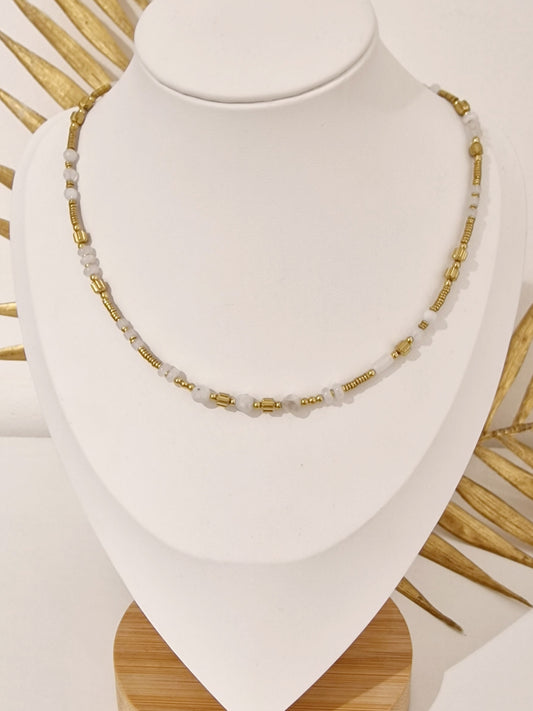 COLLIER ELLYN PIERRE HOWLITE ET QUARTZ ACIER OR