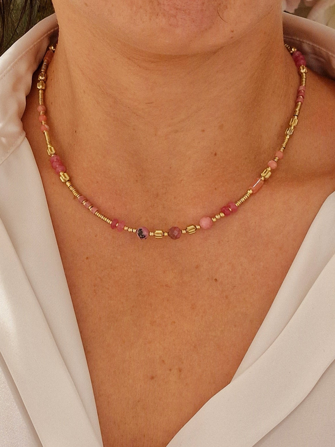 COLLIER ELLYN PIERRE RHODONITE ACIER OR