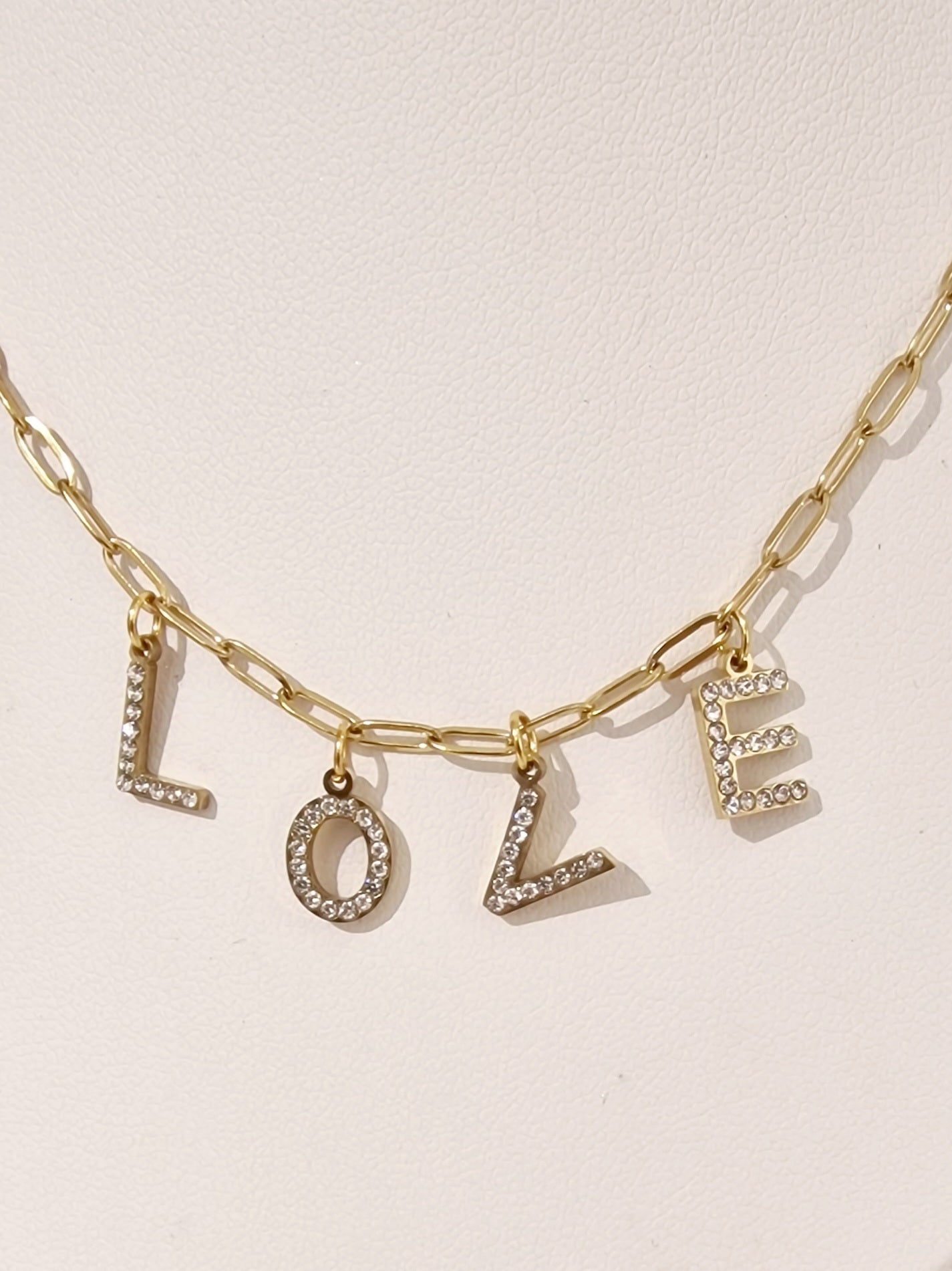 COLLIER NAME STRASS DORE