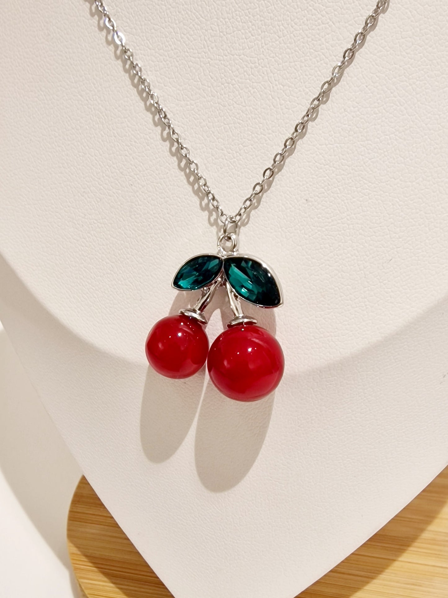 COLLIER CERISE ACIER ARGENT