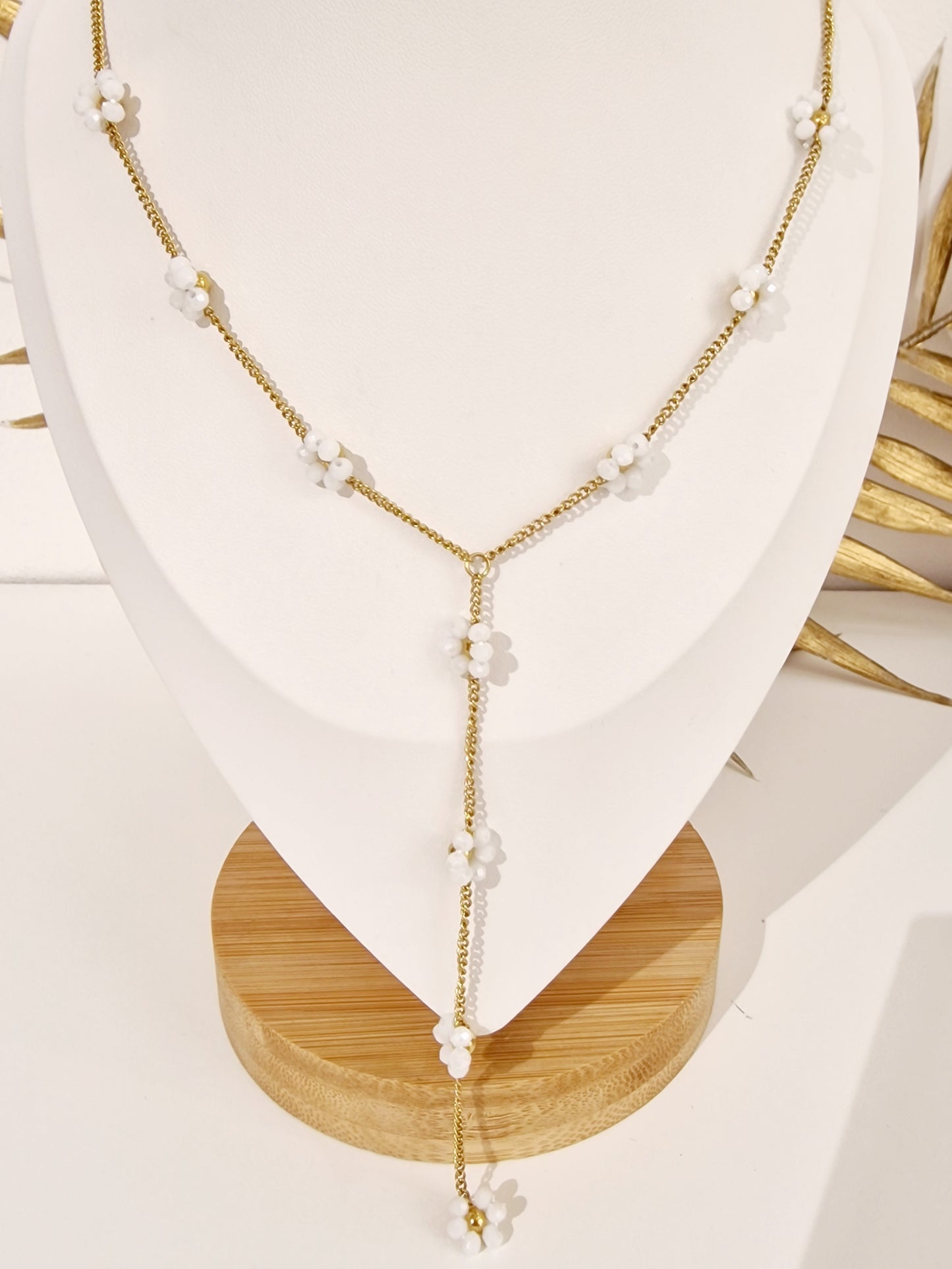 COLLIER SIER ACIER OR FLEURES BLANCHES